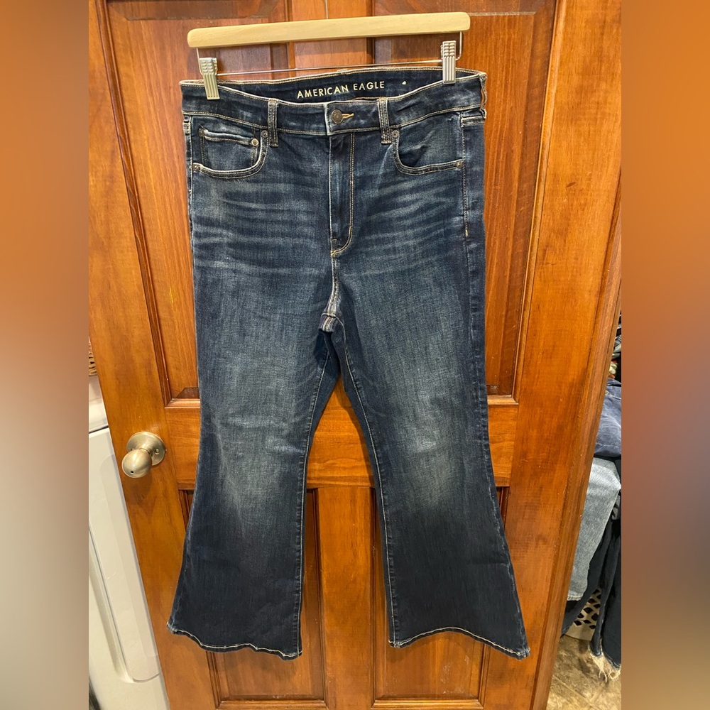American Eagle Outfitters Women’s Flare Jeans